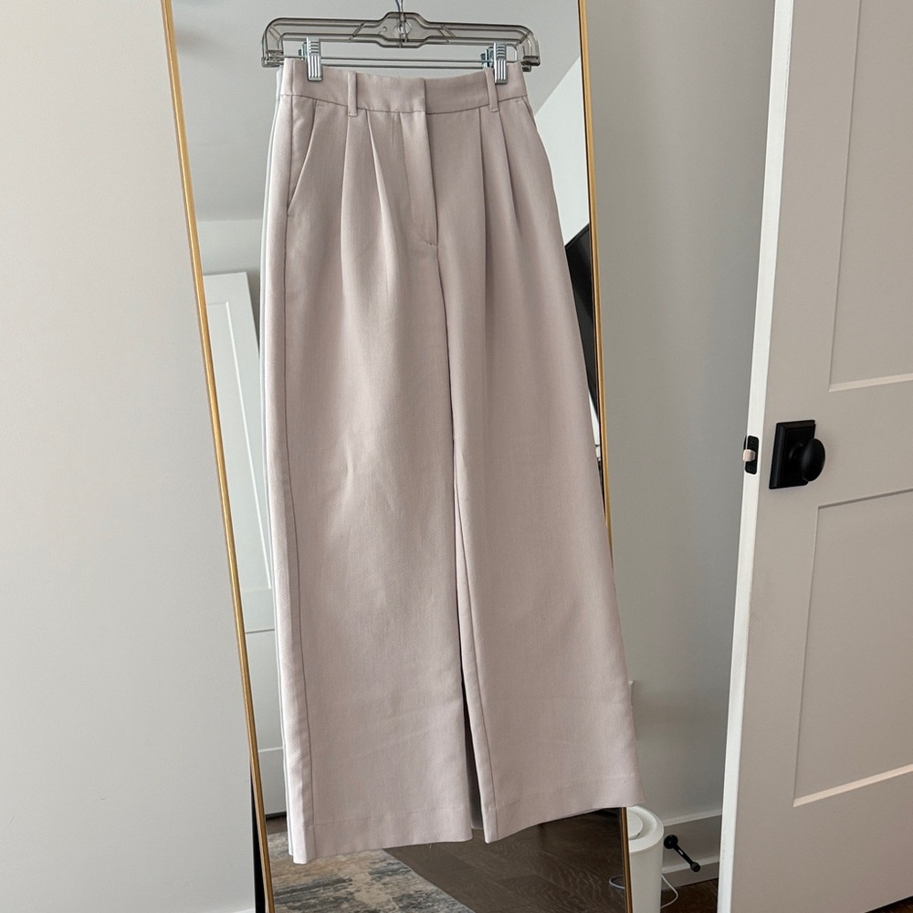 Abercrombie & Fitch Sloane Tailored Wide Leg Pants - Size 26 Short